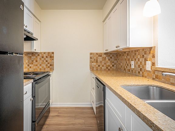 3rd image of 821 E House St #107