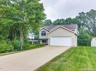 5106 Taylor Ridge Dr SE, Kentwood, MI