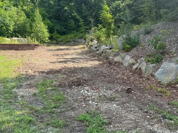 46 Silver Grove Rd, Hardyston Twp., NJ 07460