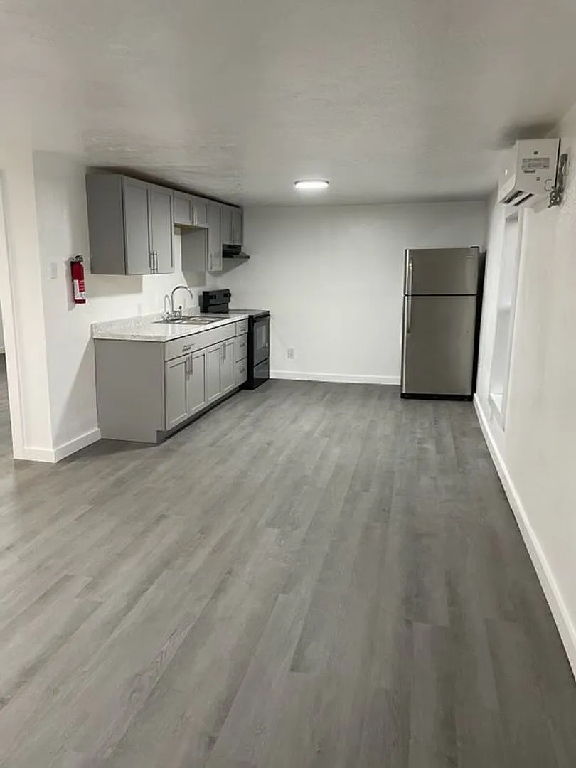 510 Walnut St — Photo 4