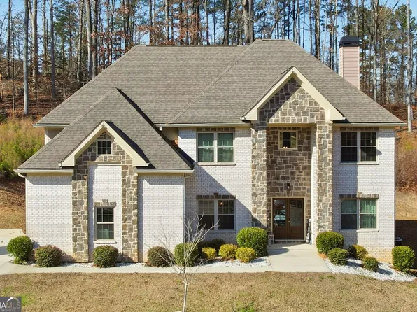 5663 Eternal Dr, College Park, GA 30349