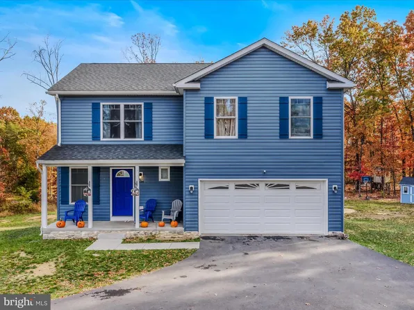 634 Basin Dr, Inwood, WV 25428