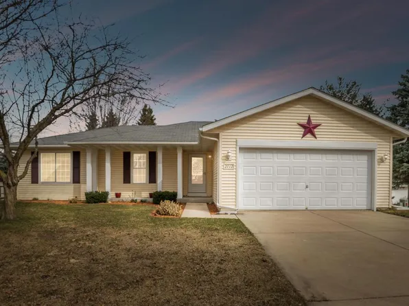 2712 Hidden Forest PLACE, West Bend, WI 53090