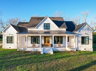 802 Pinewood Rd, Leesburg, GA 31763