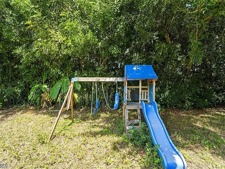 18918 Cypress View Dr — Photo 31