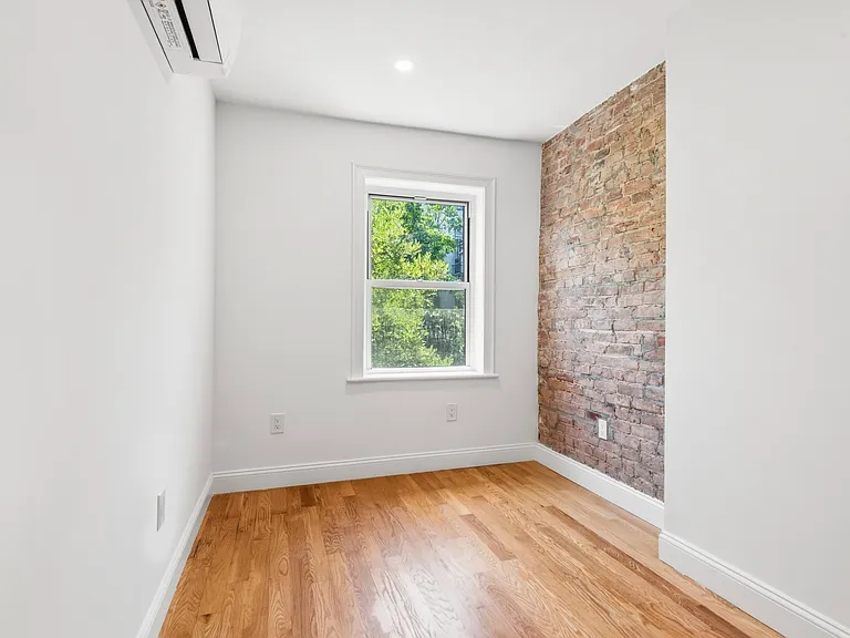 307 S 4th St #3 — Photo 9