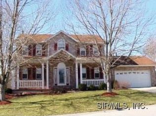 111 Michelle Dr, Glen Carbon, IL