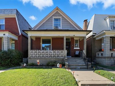 5232 Highland Ave, Saint Louis, MO, 63113