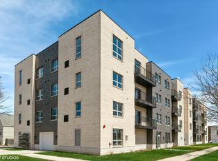 7340 W Irving Park Rd #301, Harwood Heights, IL 60706