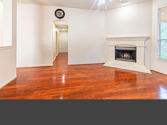 3rd image of 10117 Longranger Dr