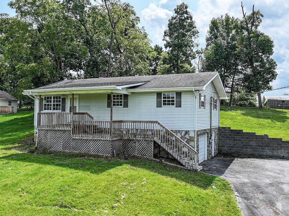 1st image of 143 Trails End Ln