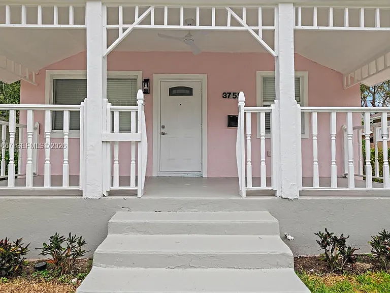 3759 Florida Ave — Photo 3
