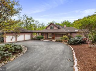 120 Lookout Rdg, Hedgesville, WV 25427