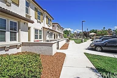 5th image of 26295 Iris Ave Unit E