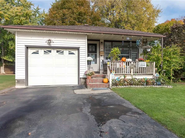 96 Walzford Rd, Rochester, NY 14622