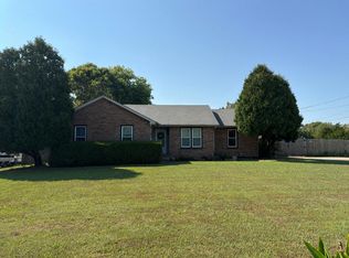 462 Pollard Rd, Clarksville, TN 37042