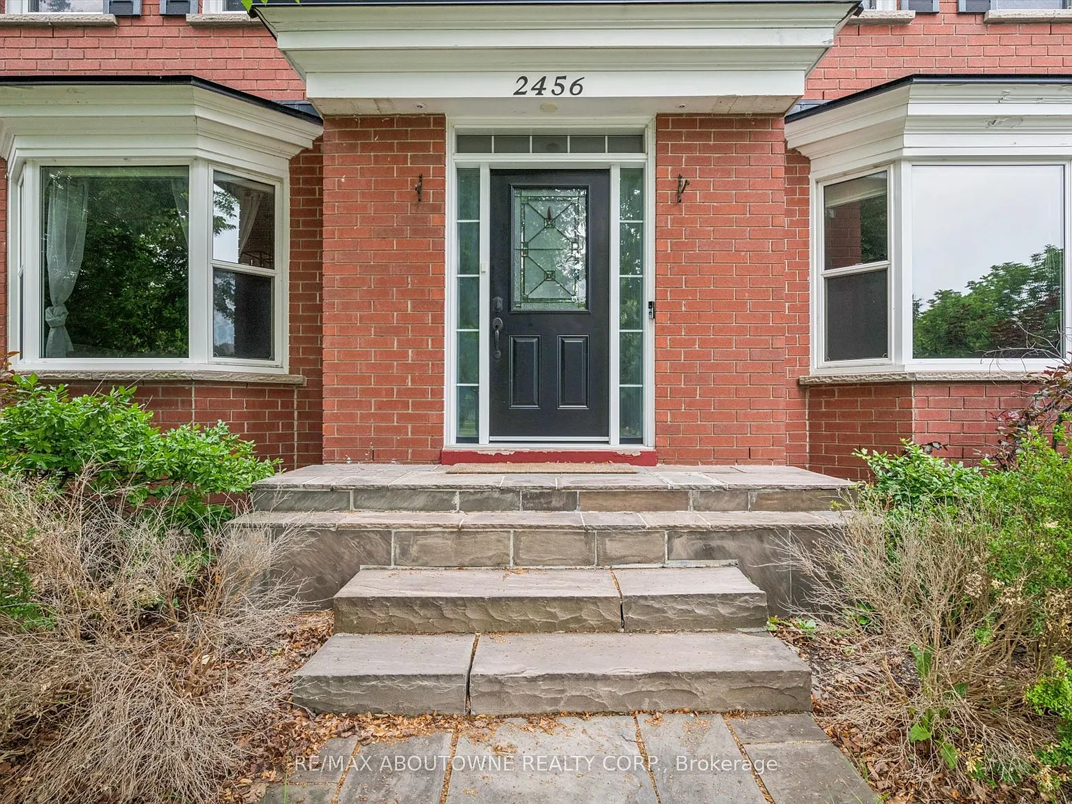 6 bed, $5,600 — Photo 2
