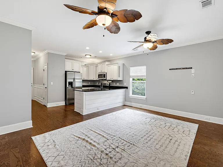 3001 Emma Ln — Photo 4