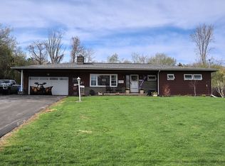 37 Taber Rd, New Hartford, NY 13413