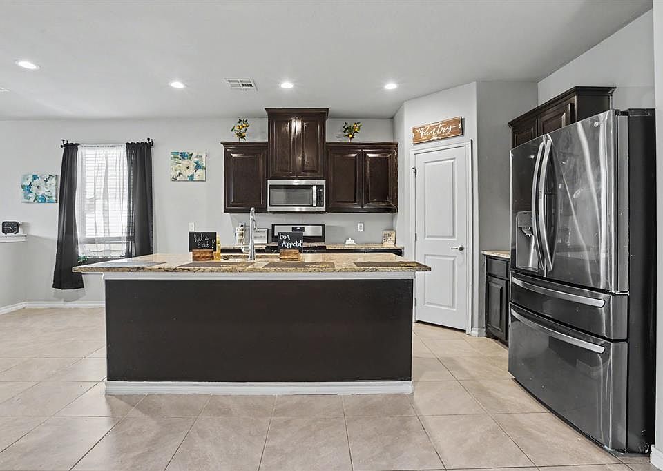 1st image of 11205 NW 95th Ter