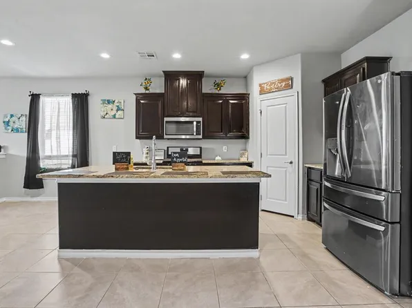 11205 NW 95th Ter, Yukon, OK 73099