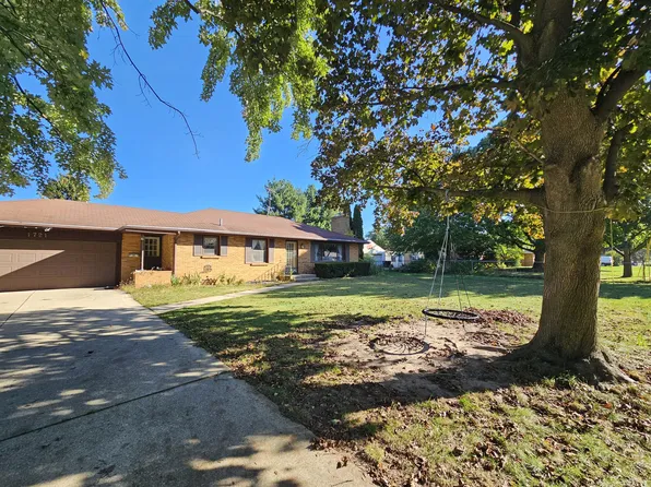 1721 Andrew St SE, Kentwood, MI 49508