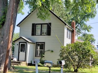 201 S Saint Joseph St, White Pigeon, MI