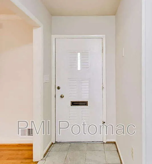 3510 Marlbrough Way — Photo 5
