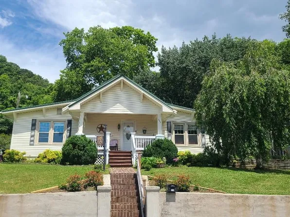 617 1st Ave, Saltville, VA 24370
