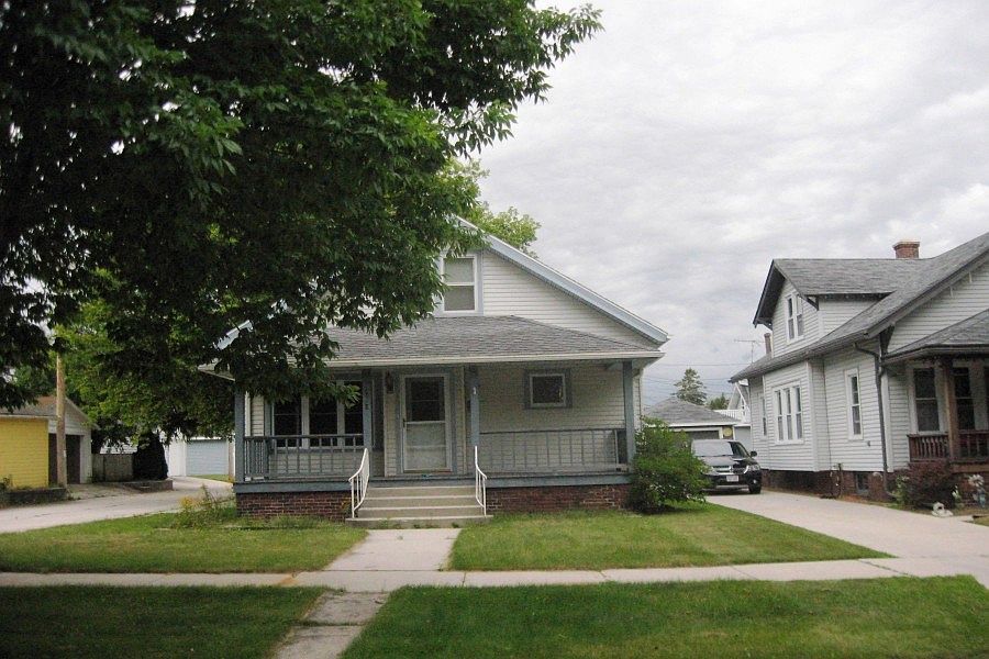 1st image of 1818 N 1st St