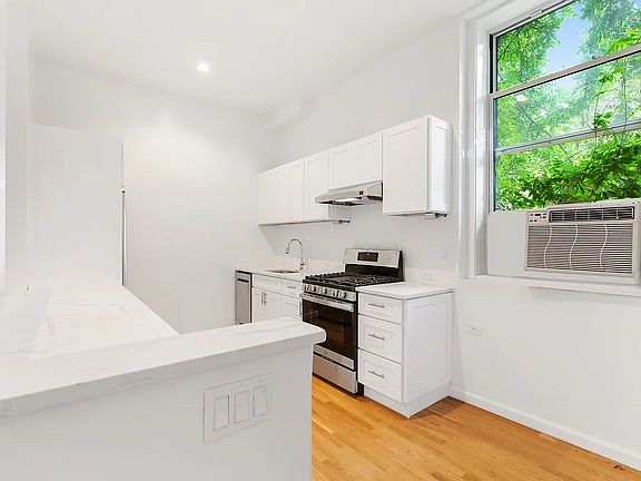 5th image of 615 Hudson St #5