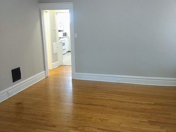 4th image of 3854 Arsenal St #1F
