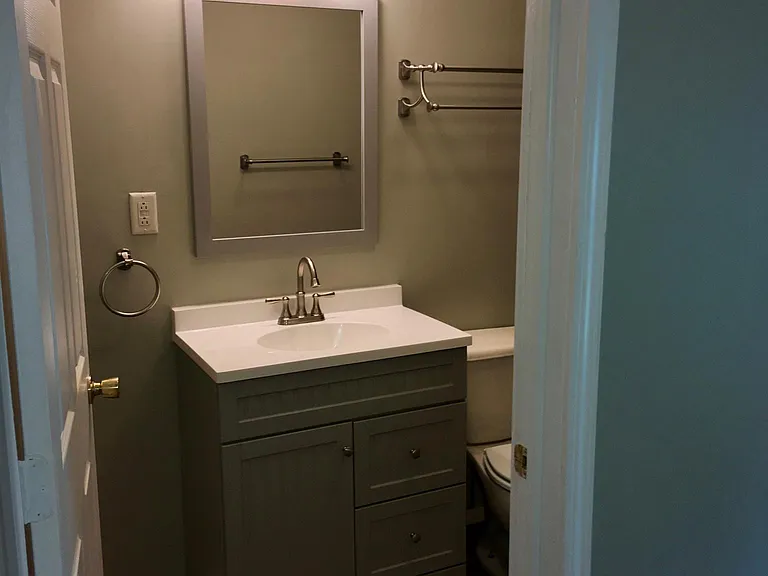 214 W Thomas St #6 — Photo 3