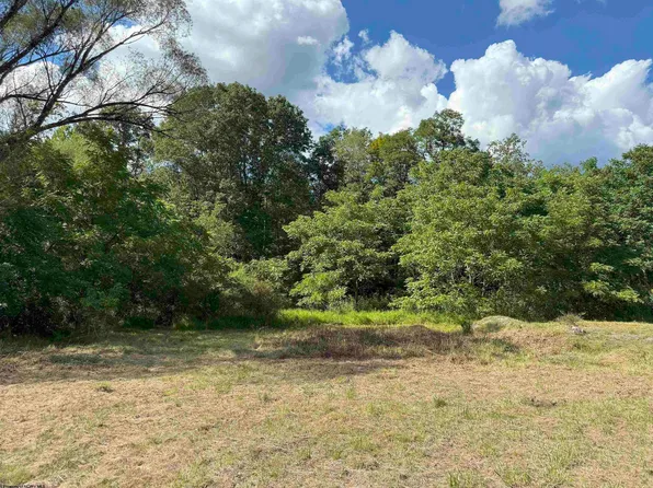 Hampton St, Elkins, WV 26241