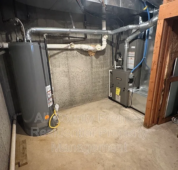 74 Oxford Ct — Photo 17