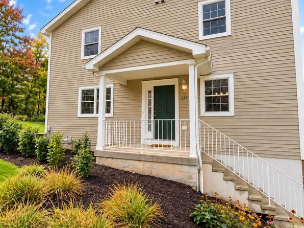 115 Parkland Dr Building 28, South Abington Township, PA 18411