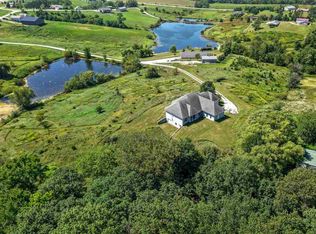 2245 288th Dr, Williamsburg, IA 52361
