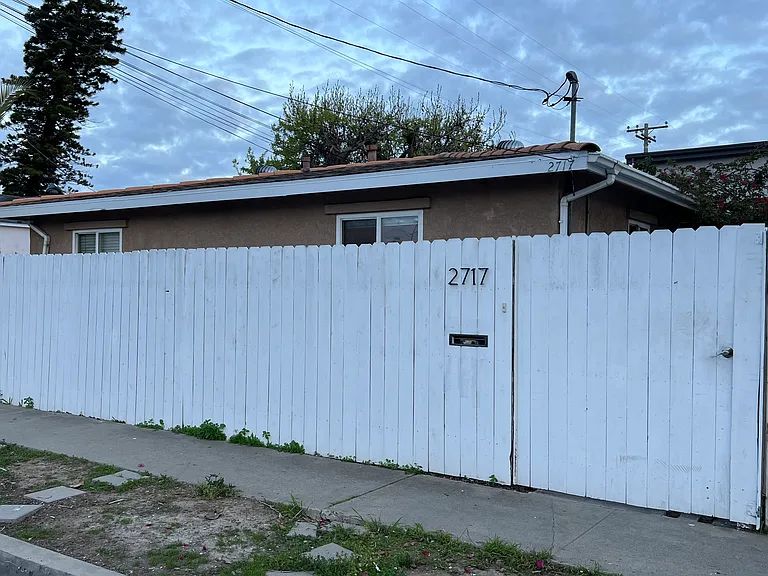 Fully fenced and gated property