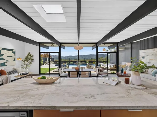 2052 Lexington Ave, San Mateo, CA 94402