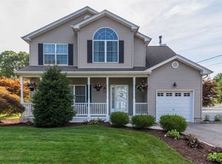 244 6th Ave, Saint James, NY 11780