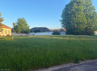5 Nashua Dr, Youngstown, OH 44515
