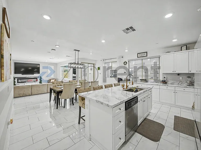 5394 Delaney Way — Photo 17