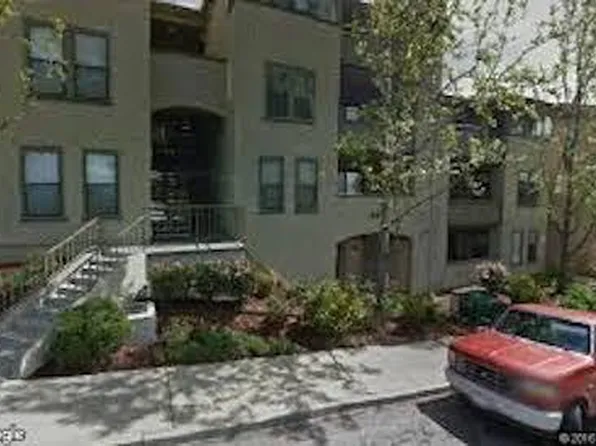 945 Fletcher Ln, Hayward, CA 94544