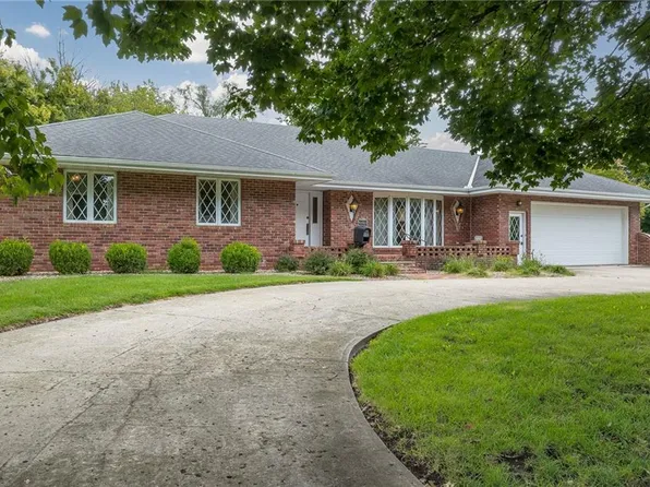 700 N Alanthus Ave, Stanberry, MO 64489