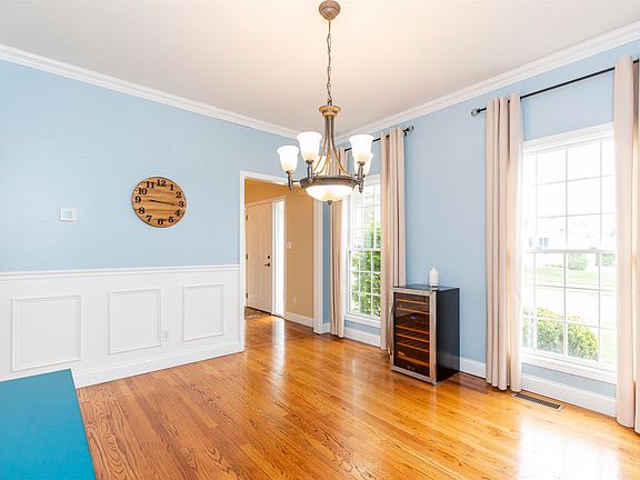 4th image of 51213 Eaglewood Dr