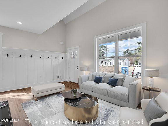 4th image of 1624 3rd Avenue