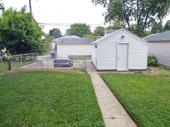3rd image of 1744 King Ave