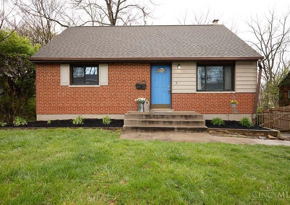 1st image of 851 Ivyhill Dr
