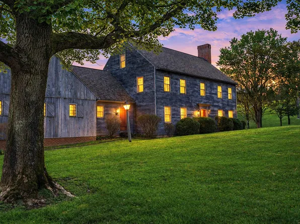 151 Cameron Rd, Clarksburg, WV 26301