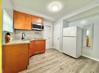 940 NW 32nd Ct, Miami, FL 33125